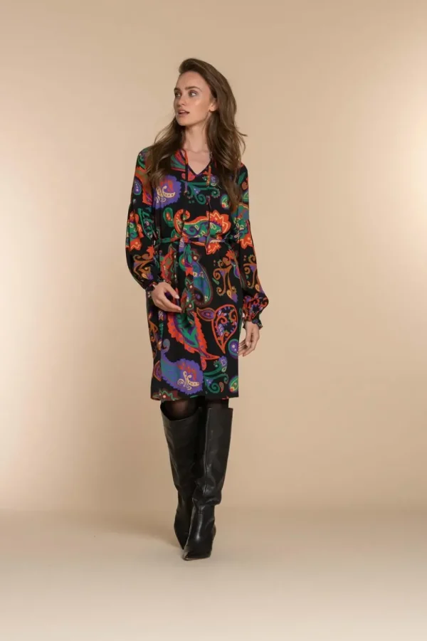 Vrouwen Geisha Fashion Geisha Dames Jurk Met Paisley Print 37627-20 Zwart
