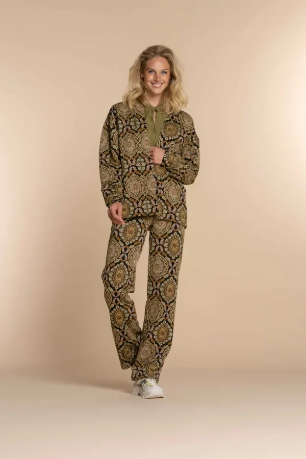 Vrouwen Geisha Fashion Geisha Dames Top Met Geruffelde Kraag 33600-47 Cactus